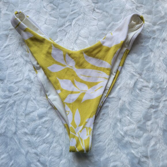 L*Space Bikini Bottom Women's Large Green Floral Cheeky Swimwear by Revolve NWT - Picture 1 of 6